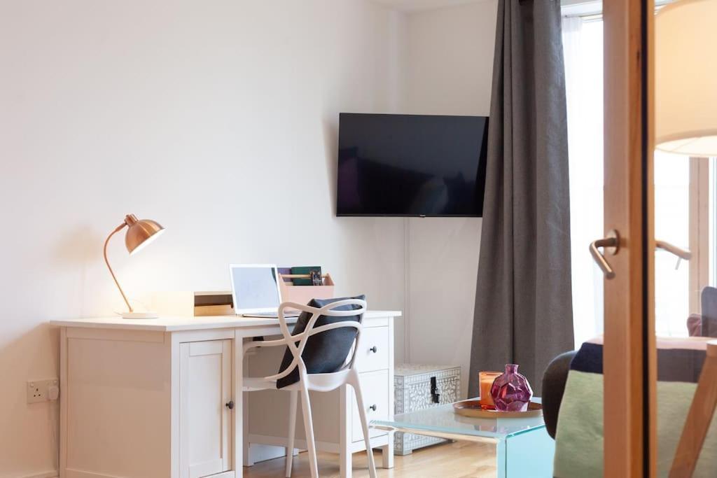 Oxfordshire Living - The Tolkien Apartment - Оксфорд Екстер'єр фото